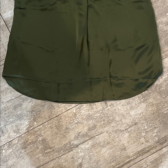 LOFT Forest Green Sleeveless Blouse - Picture 3 of 8